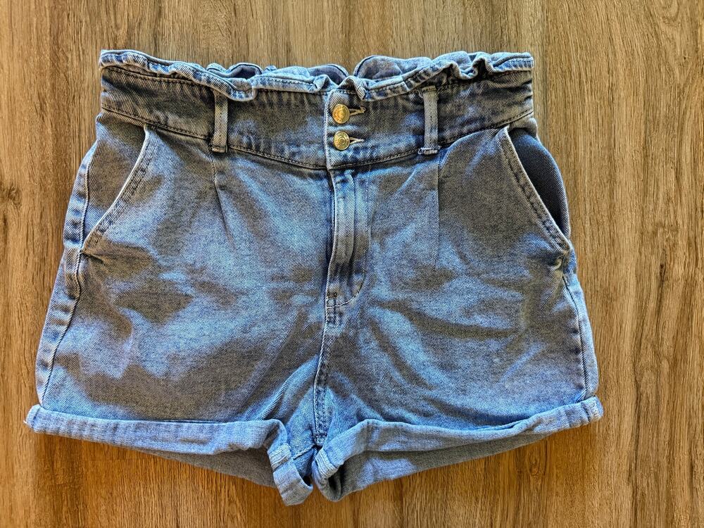 Wild Fable High Rise Paperbag Denim Shorts Size Medium